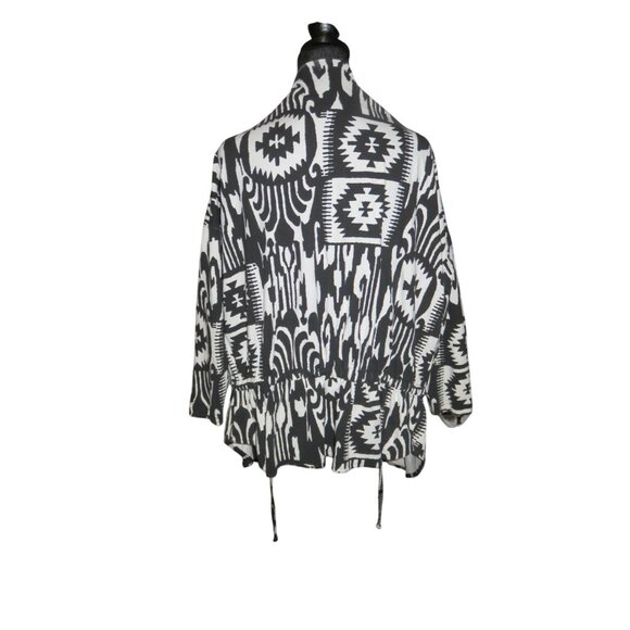 BOGO Boho Black & White Ikat Print Belted Cardigan Jacket Evening wear XL - Picture 2 of 7